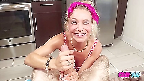 Mailf & officer longhaired emerge