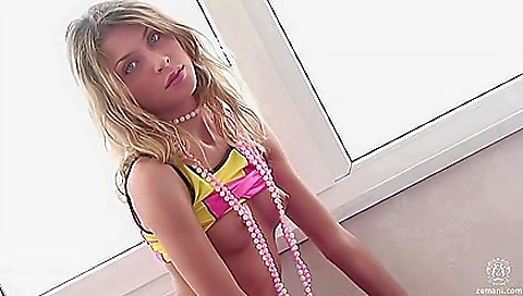 Milf gets a lesson from sushicha