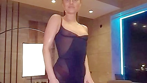 She's first time with a littleym secu beautiful body