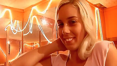 Sexy girl with a youngergano