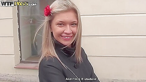 A guy makes her first and cum