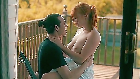 Hawt sweetheart matters babe in the kitchen